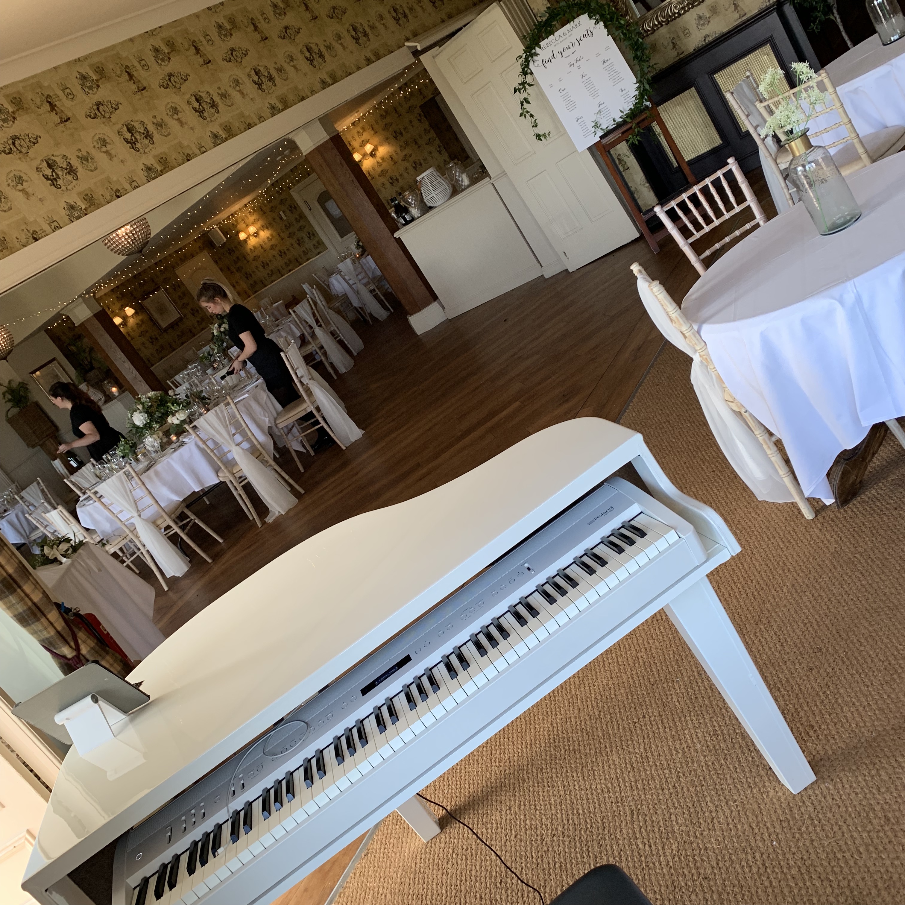 Craig Smith Wedding Pianist for Shireburn Arms Wedding Breakfasts